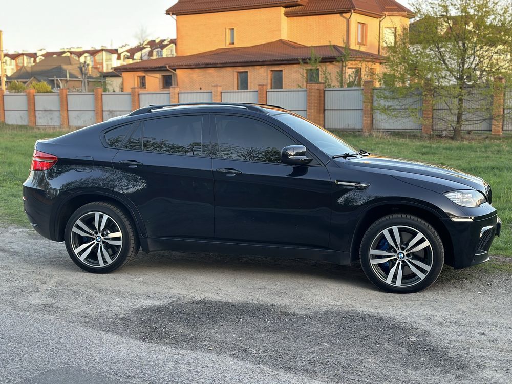 Bmw X6M E71 2011