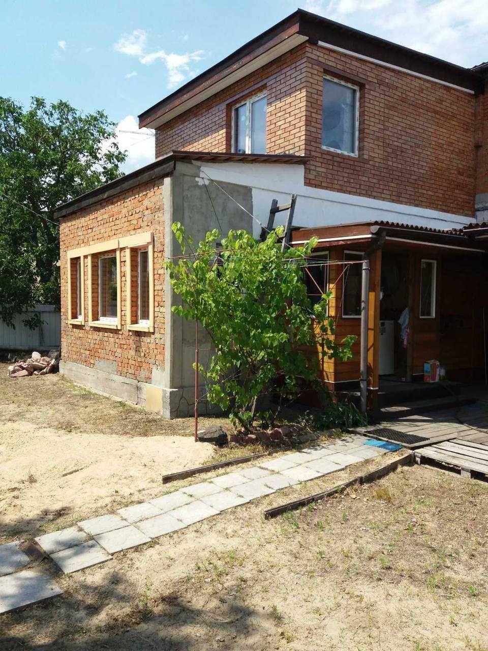 Продаж будинку в Сухолуччя