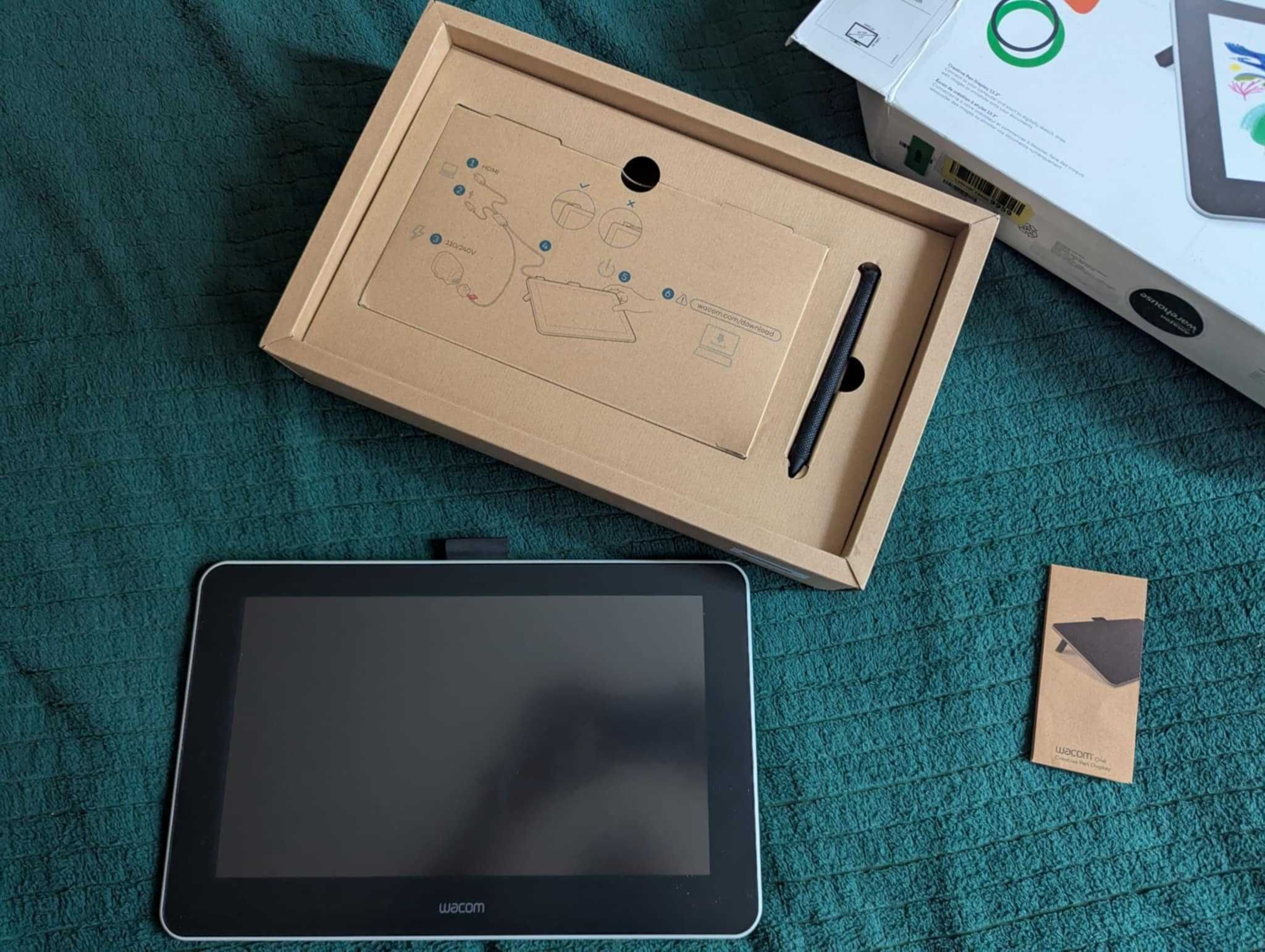 Tablet graficzny Wacom One Creative Pen Display 13.3" -nowy odpakowany