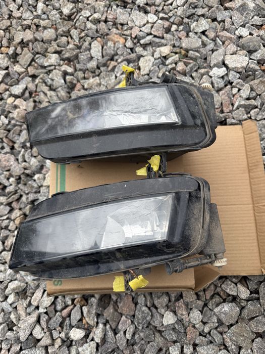 Фара противотуманная туманки Golf 7