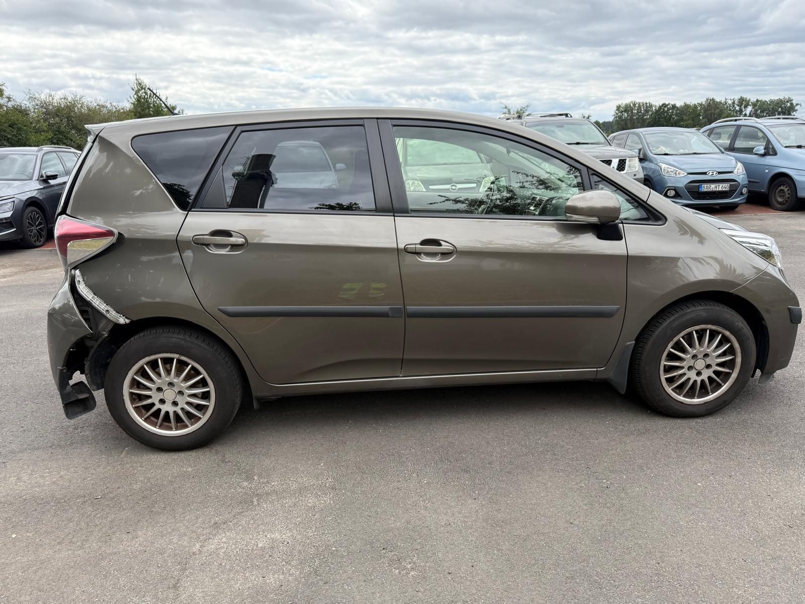 Toyota Verso S 1.4 D4D Lift navi kamera ładny Stan