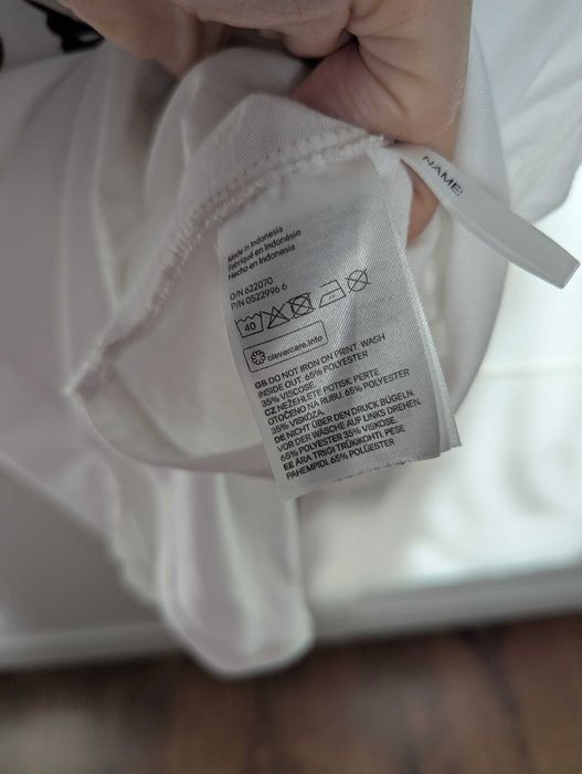 Biała koszulka z bordowym napisem - h&m - 146-152