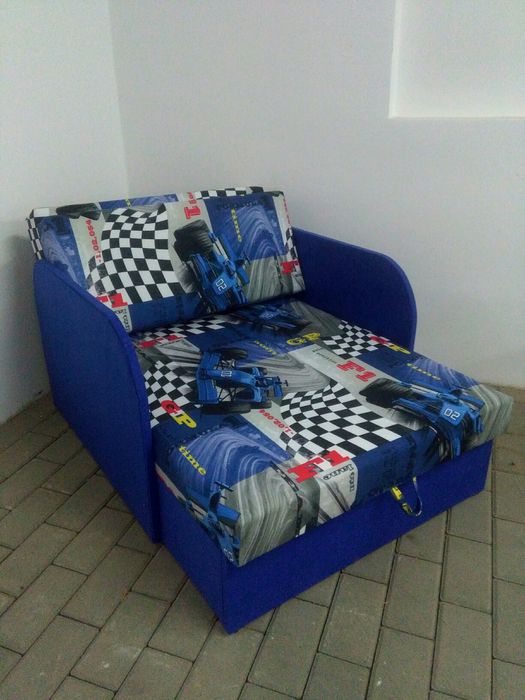 Rozkladany Fotelik sofka tapczan dla dzieci z pojemnikiem na posciel