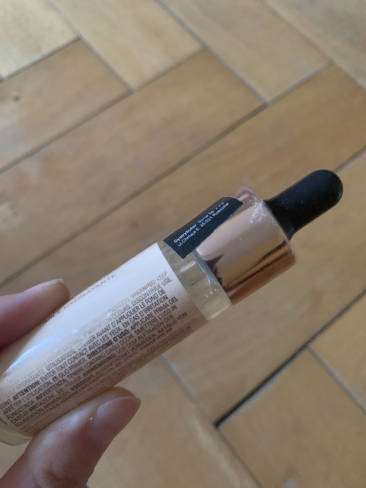 Make Up Revolution baking oil nowy