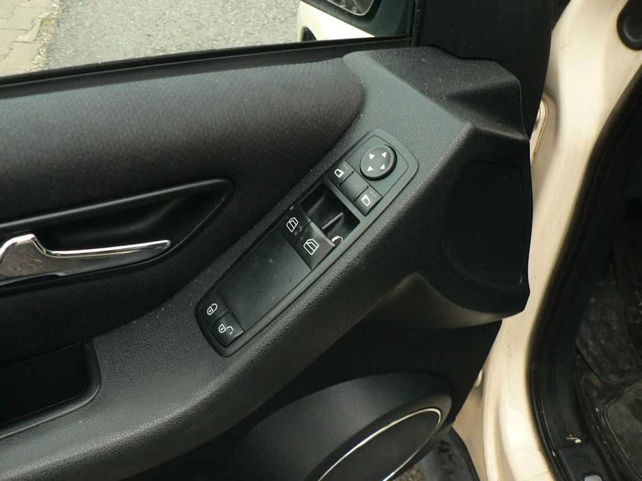 Mercedes Benz Classe B W245 Vendo Partes e Peças