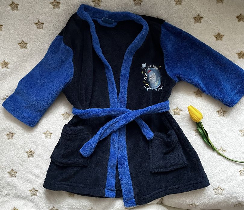 Mięciutki puchaty szlafrok dzieciecy rozm 92