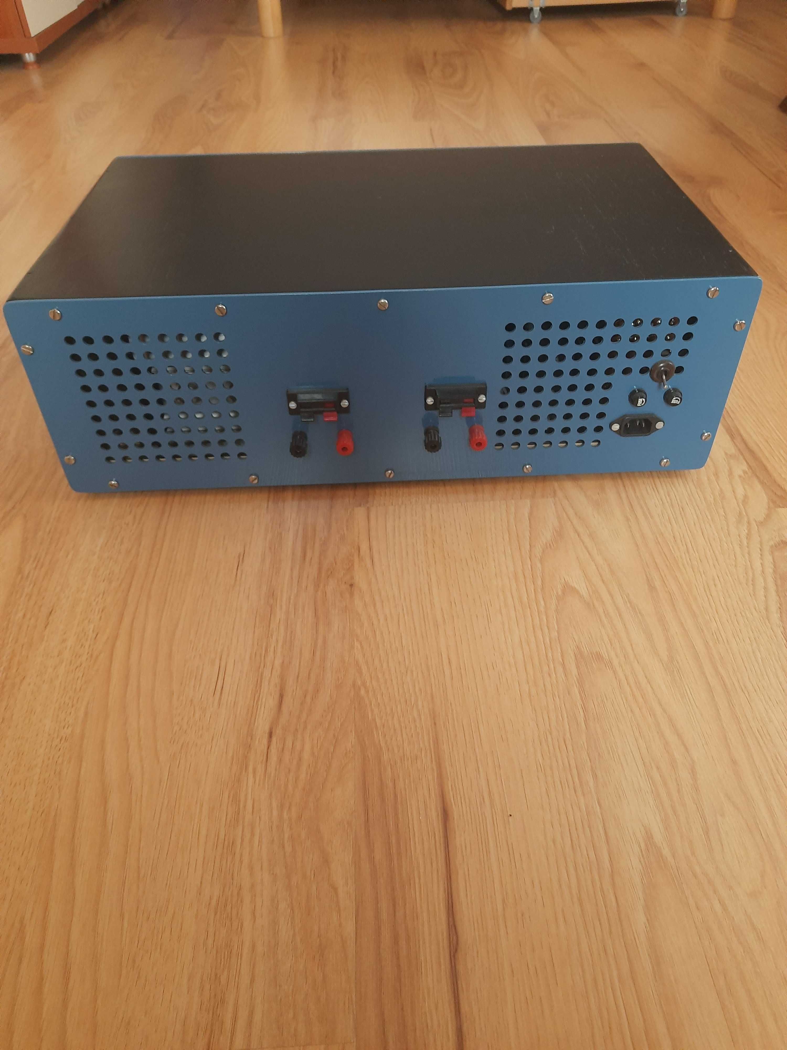 Wzmacniacz estradowy 2X400W
