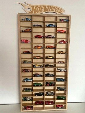 Drewniana półka PIONOWA na 76 resoraki HOT WHEELS