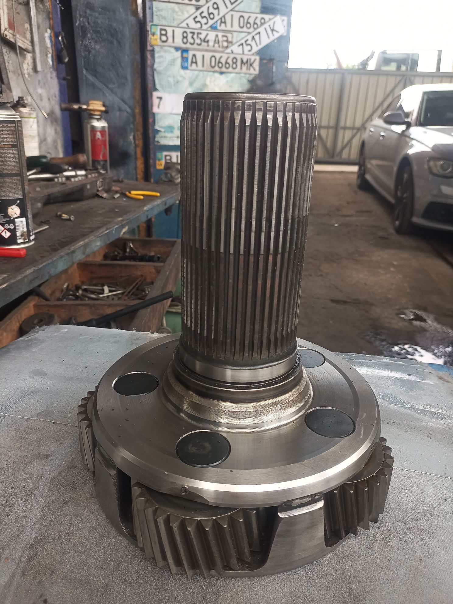 Вал редуктора КПП ZF 16S181