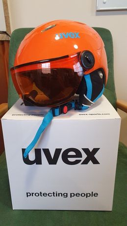 Kask narciarski UVEX z przyłbicą, zadbany