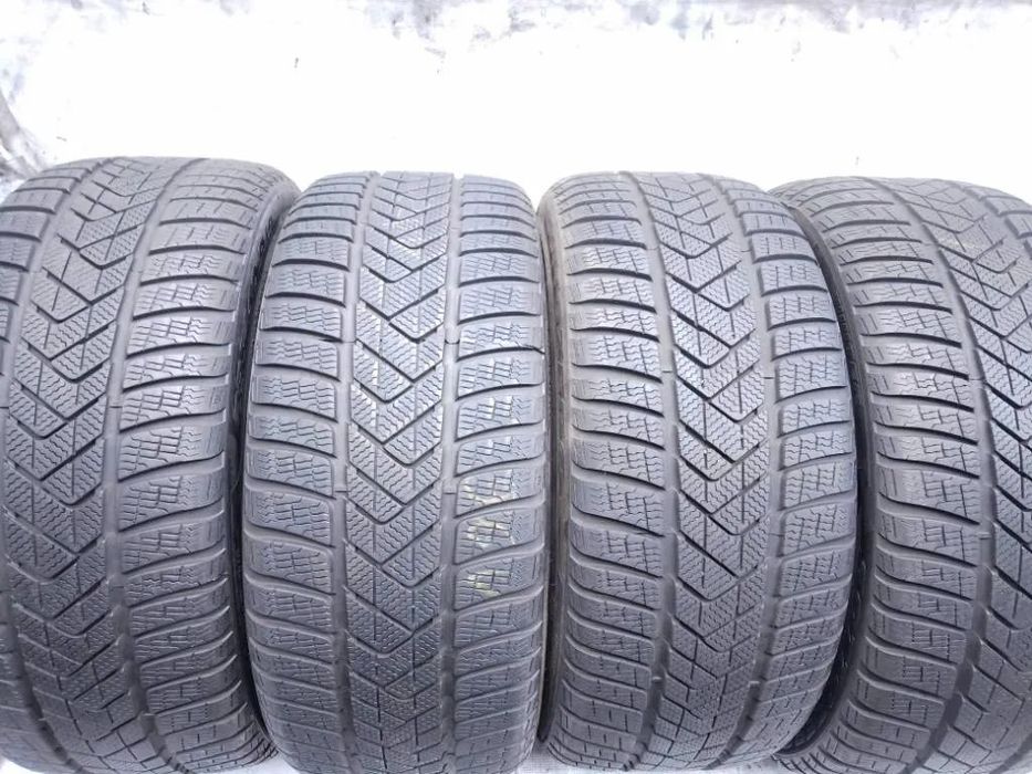 Pirelli Sottozero Winter 3 235/40 r19 96v 2024 7-7.5MM