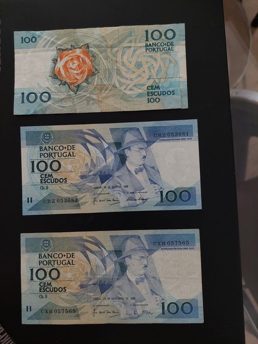 Notas de 100$00 escudos.