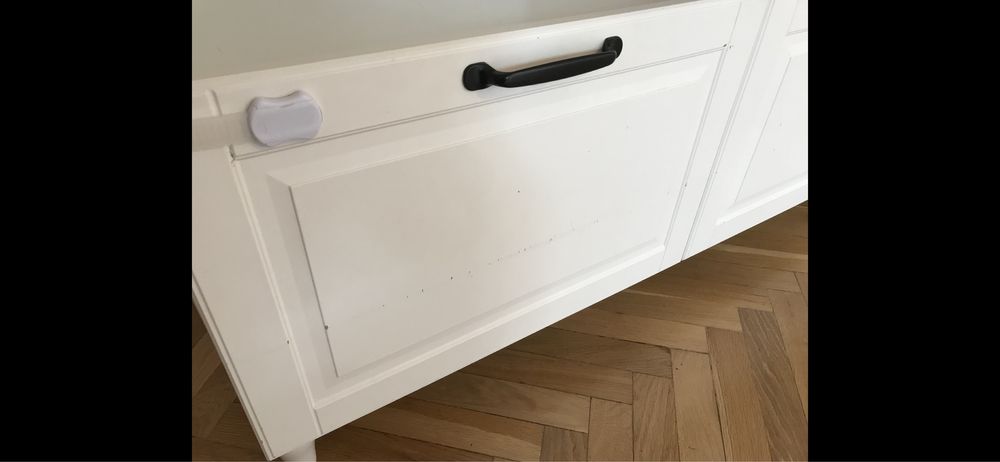 Piekna szafka RTV IKEA