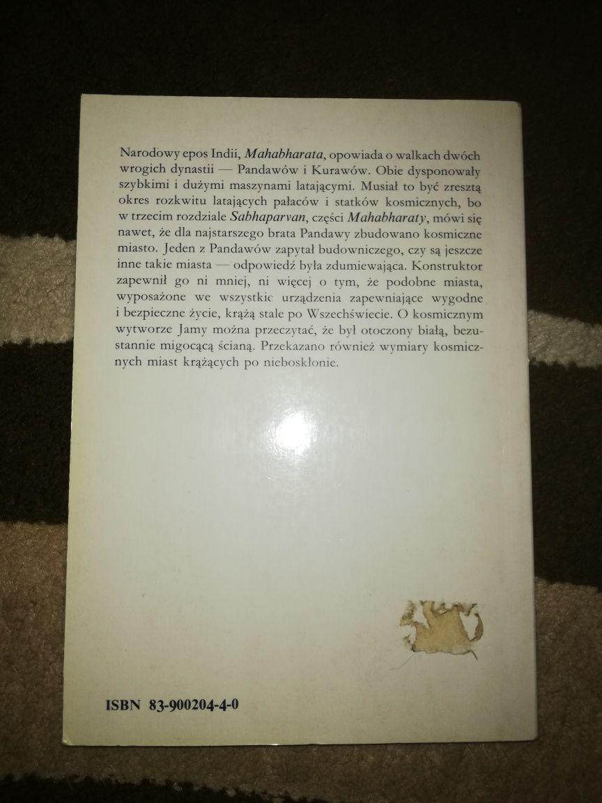 Erich Von Daniken - "Kosmiczne miasta w epoce kamiennej"