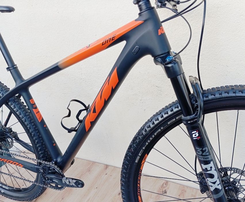 JF-Bikes Bicicletas KTM Myroon Carbono 12v M e L.