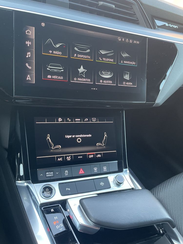 Audi Q8 Etron 50 S-line kit Black Edition
