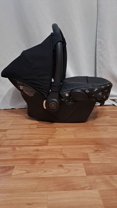 Автокрісло переноска