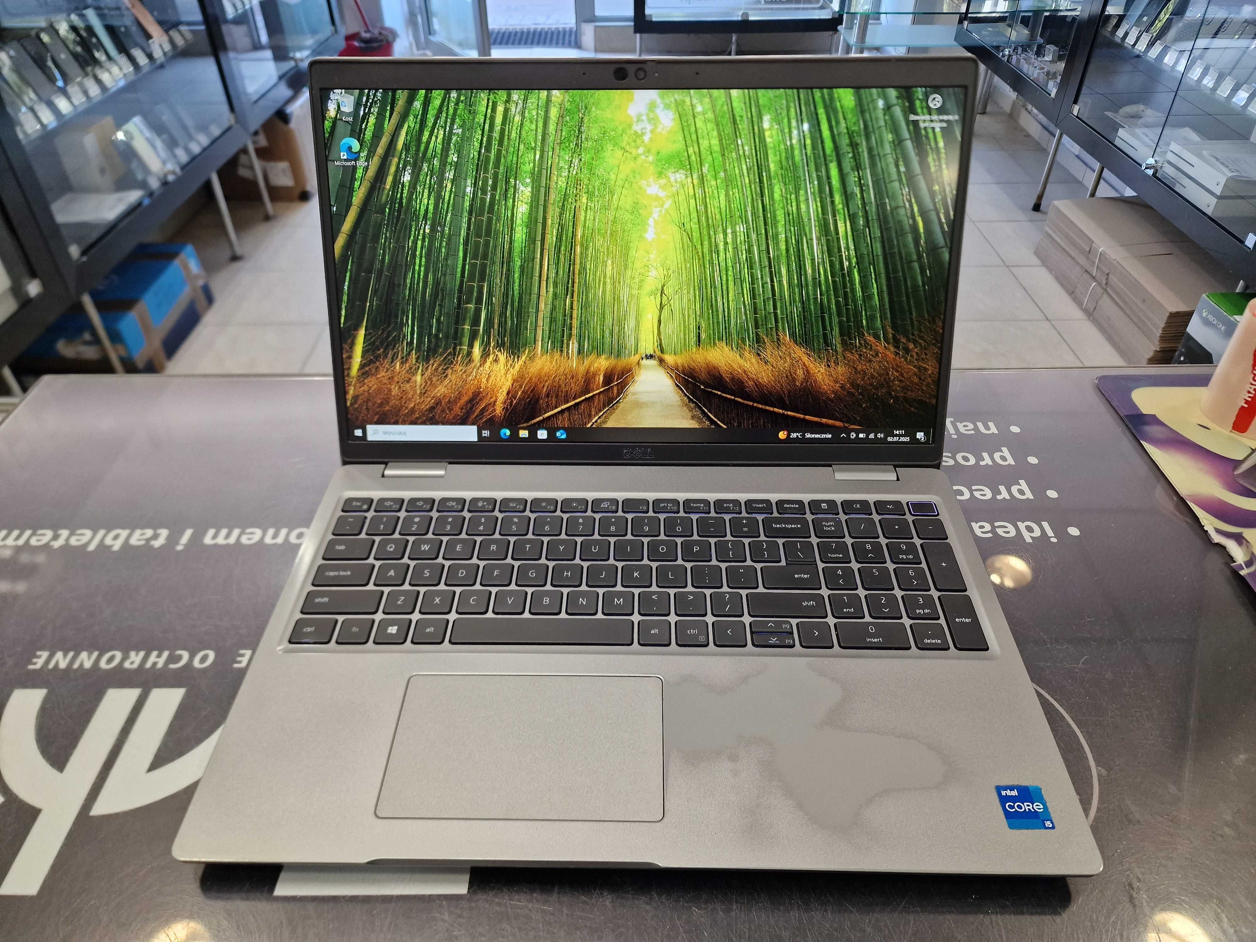 DELL Latitude 5520/ i5-1145G7/ 16GB/ 256GB/ Iris Xe/ W10P/ 15.6" Gra C