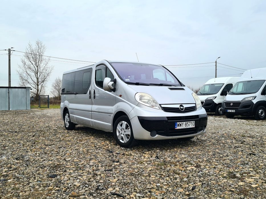 Trafic. Vivaro LONG L2H1 9 osoboew