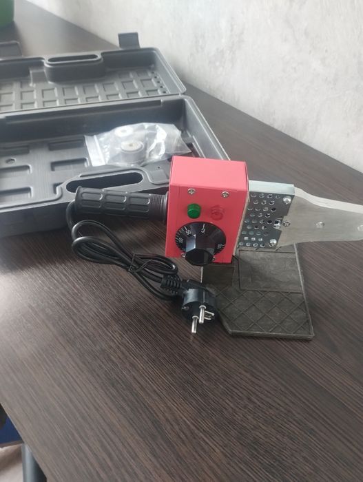 Паяльник для пластиковых труб