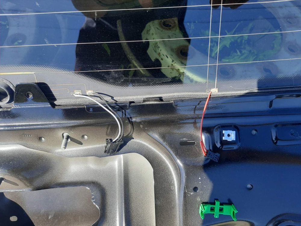 Стекло скло  ляда кришка для Audi Q5 8R Ауді КУ5 8Р 2008-2017