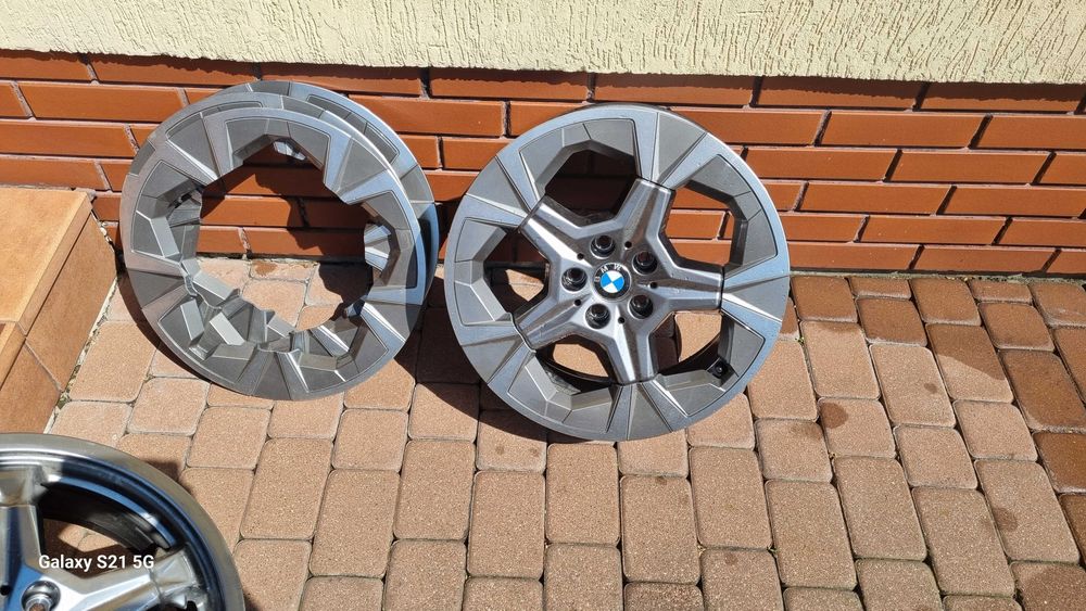 Sprzedam  NOWE  felgi   18