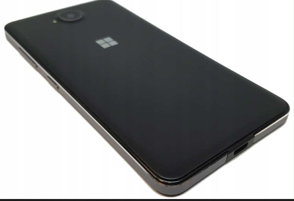Telefon Microsoft 650 Lumia