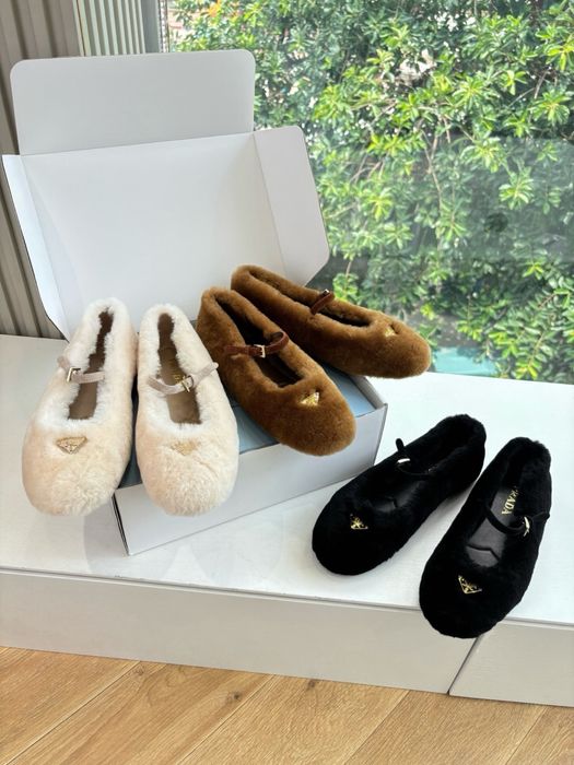 Балетки Prada лоферы мюли прада женские мех жіночі
