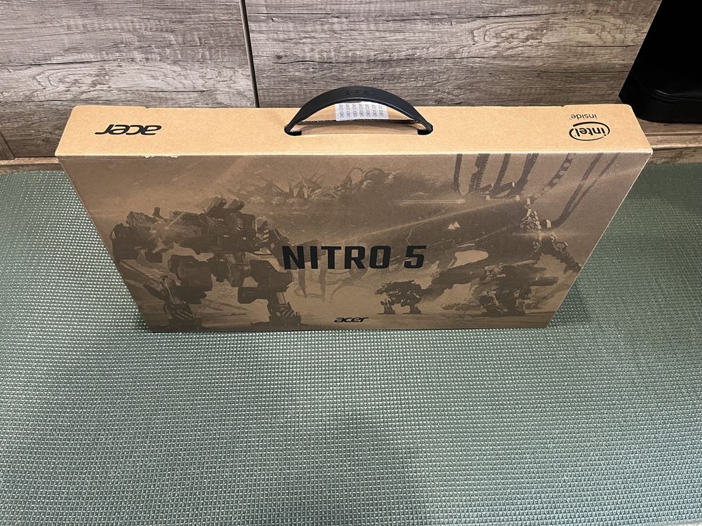 Laptop gamingowy NITRO 5 i5 8GB 512SSD 1650 W10
