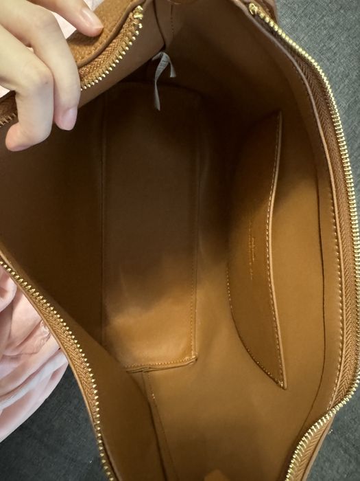 Valentino mala quase novo