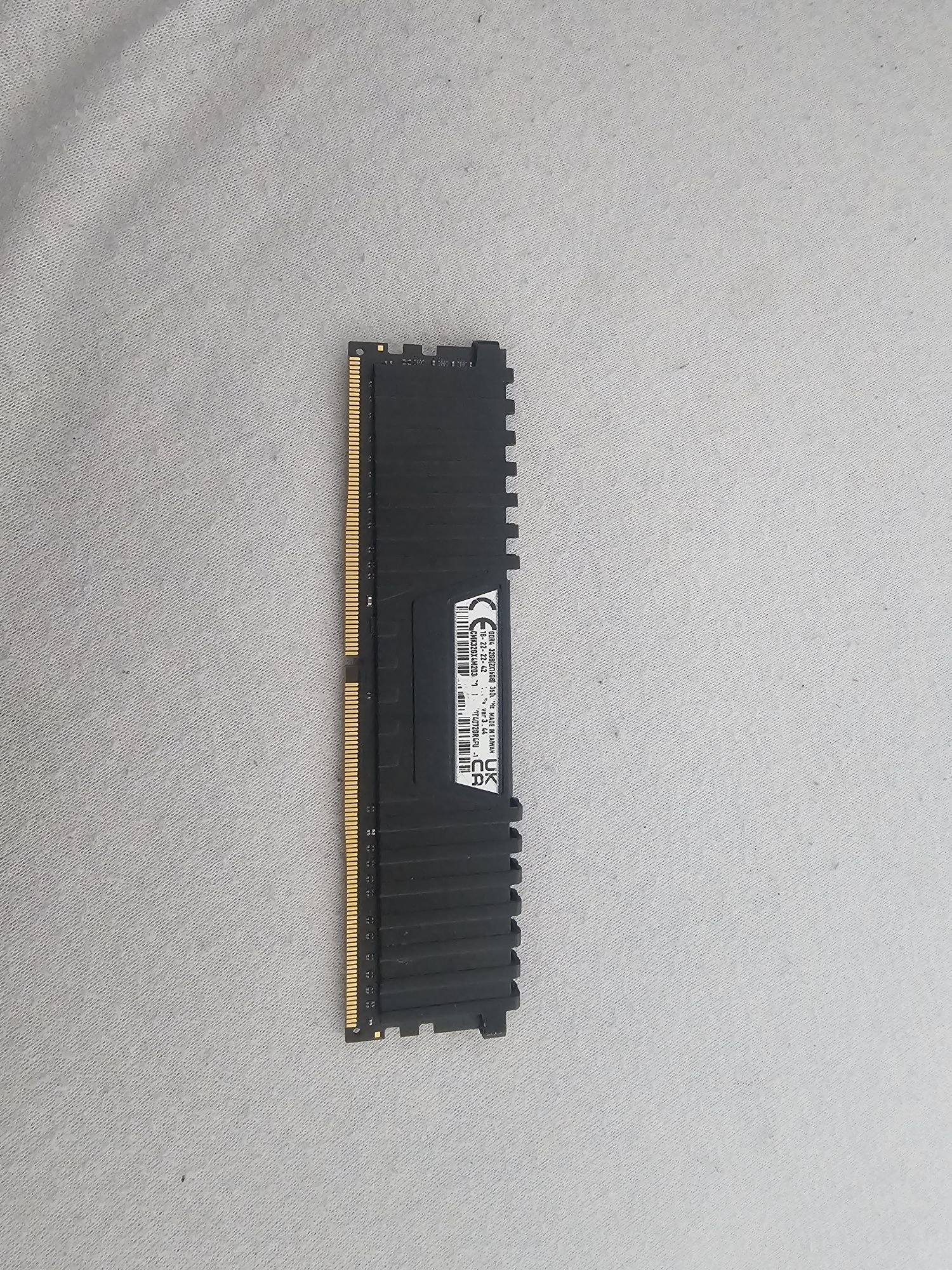 Pamięć RAM DDR4 16GB