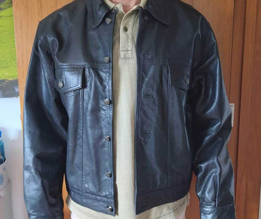 Casaco clássico de pele genuína da Lee Cooper. Tamanho médio oversize