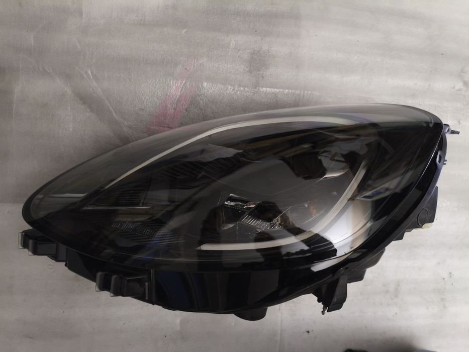 Lampa prawa Ford Puma MK2