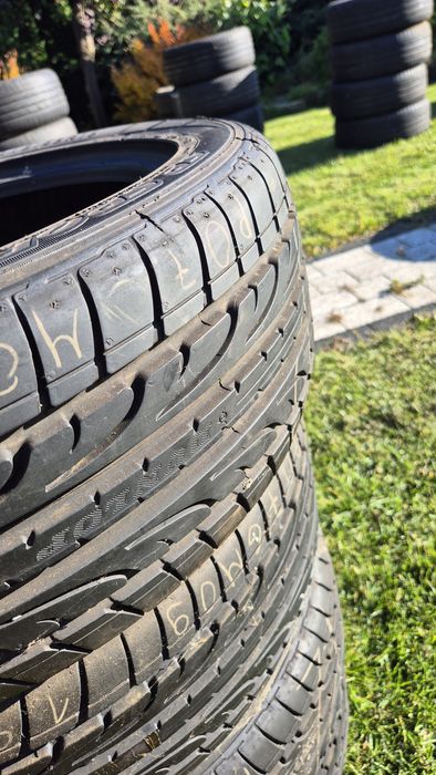 Opony letnie Dunlop 215/45 R16