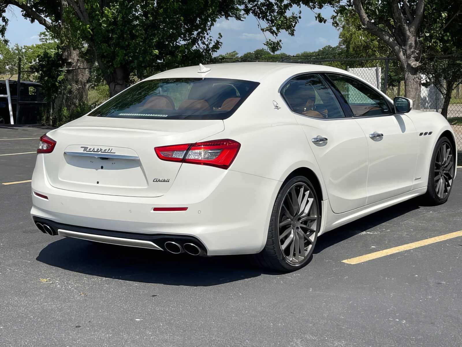 2020 Maserati Ghibli GranLusso