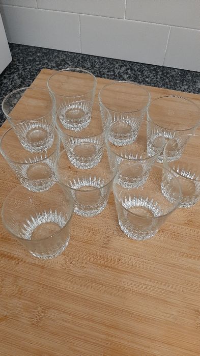 Conjunto de 11 copos de vidro
