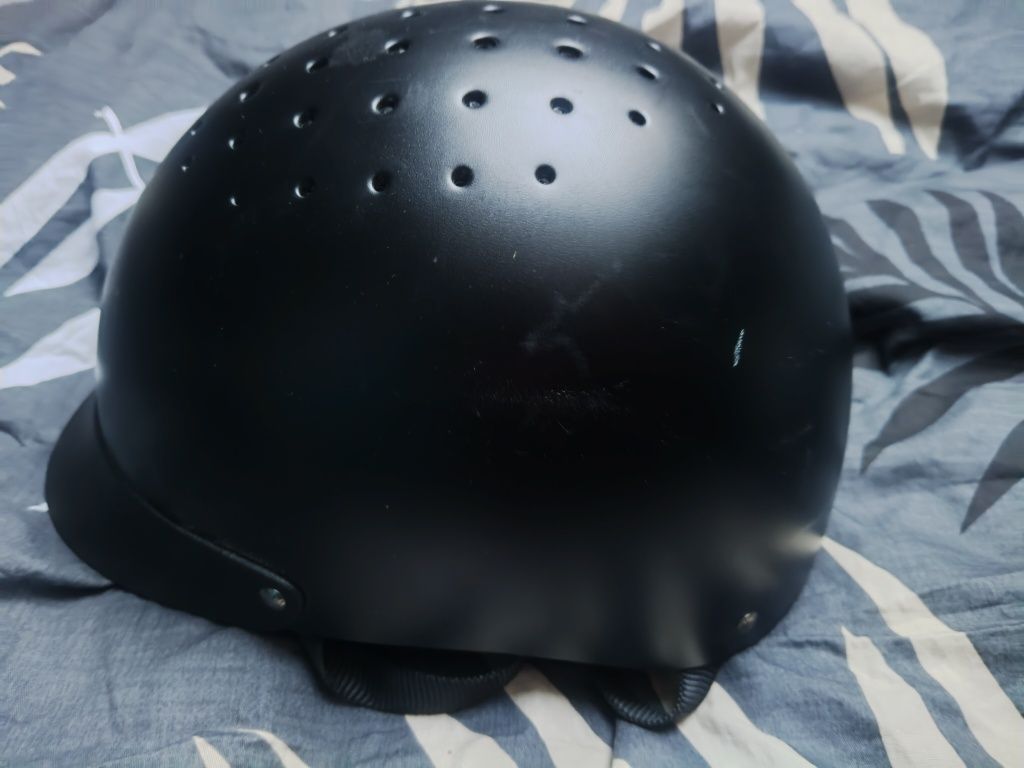 Toczek/ kask do jazdy konnej Fouganza