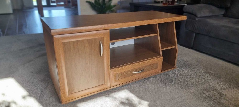 Szafka pod telewizor