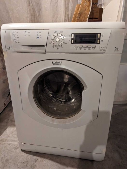 Пральна машина Hotpoint Ariston ARXD 109 (на запчастини)