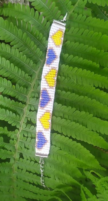 Браслети з бісеру