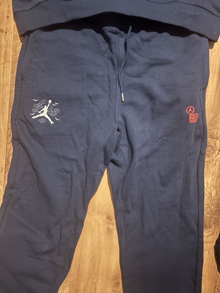 dres nike jordan rozmiar L  bluza spodnie