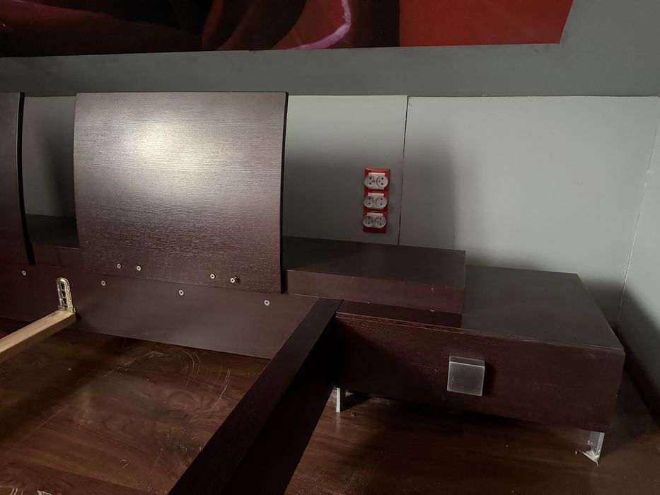 Paged Mable sypialnia łóżko plus stoliki drewno