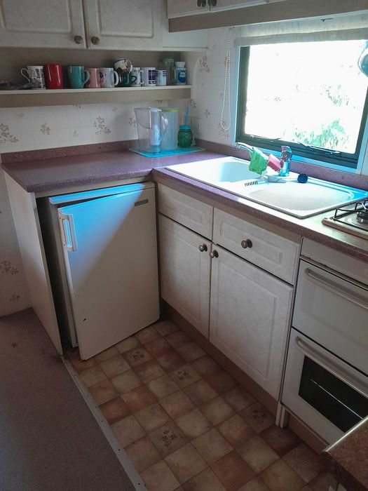 Działka budowlana z domkiem