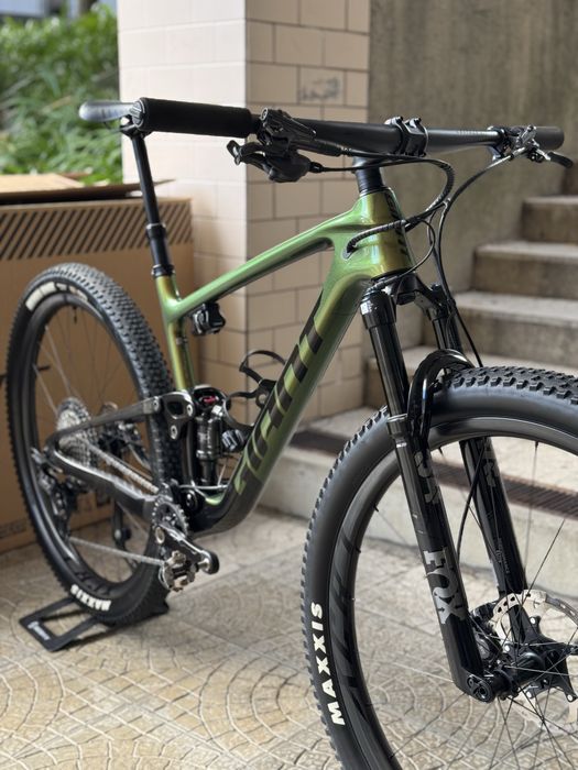 Bicicleta Giant Anthem PRO 1 Carbono