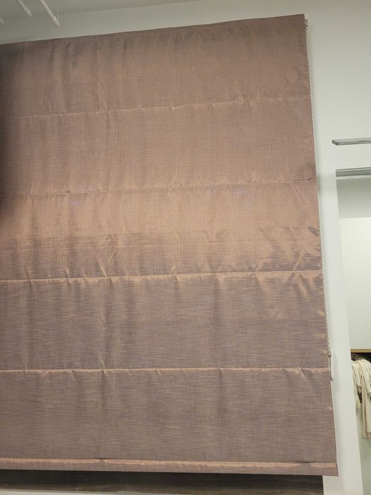 Rolety materiałowe na okna, 8 sztuk, 4 wzory, z mocowaniem.