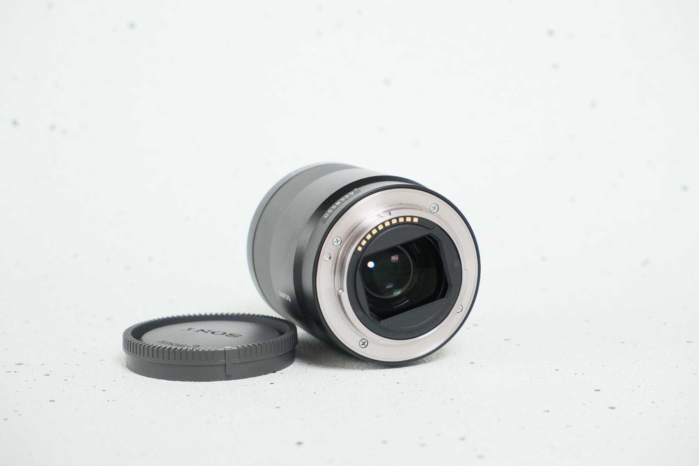 Об'єктив Sony FE 55 mm f/1.8 ZA Sonnar T*Carl Zeiss (SEL55F18Z)