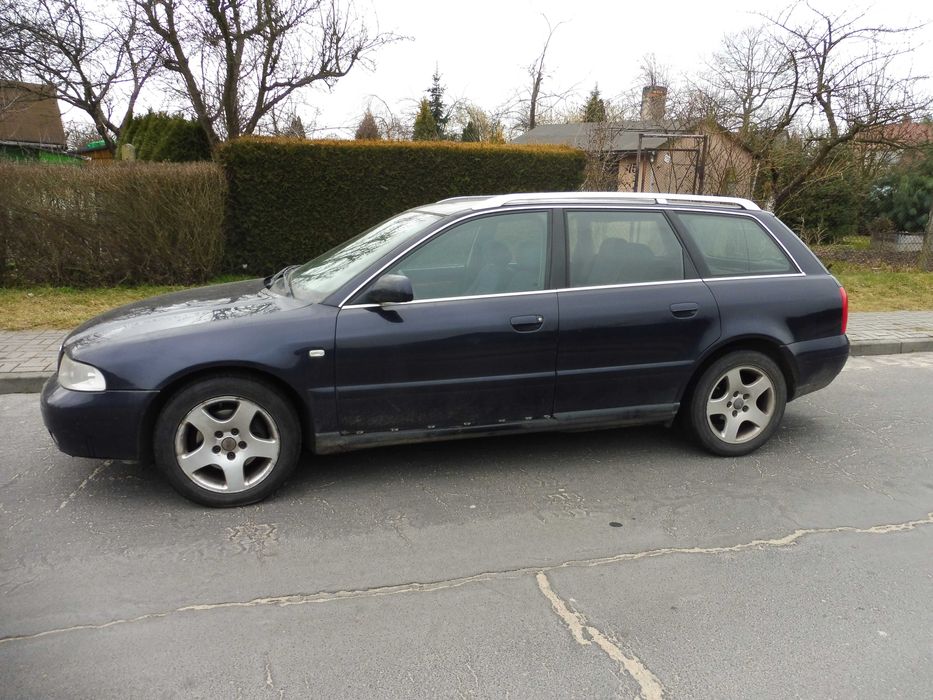 Audi a 4 w dobrym stanie