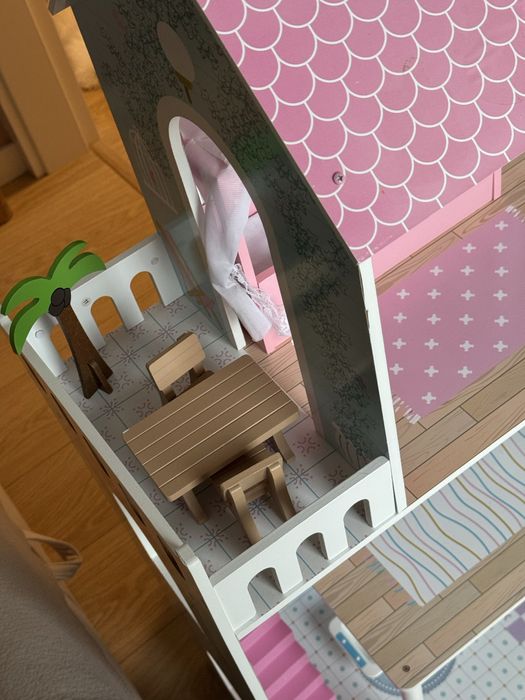 Domek dla lalek xxl 123 cm taras, akcesoria, ogrodek