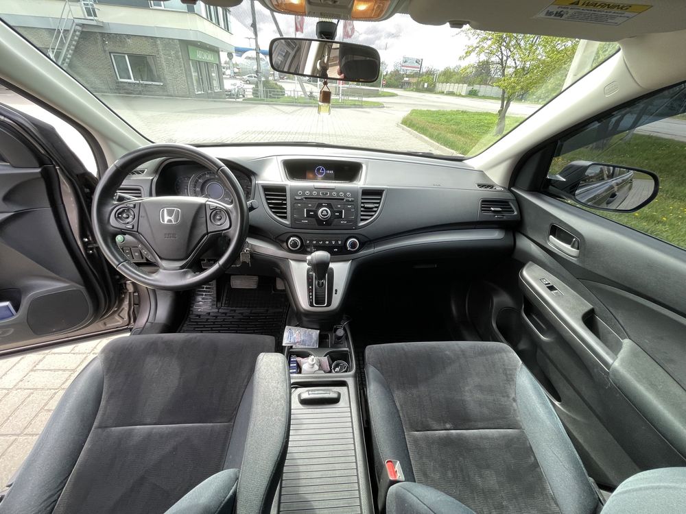 Продам Honda CR-V 2014 полный привод, газ