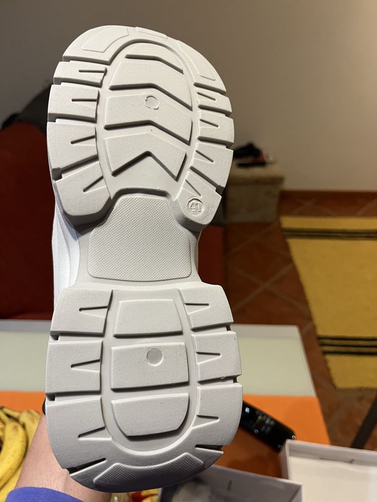 Tenis novos N 41